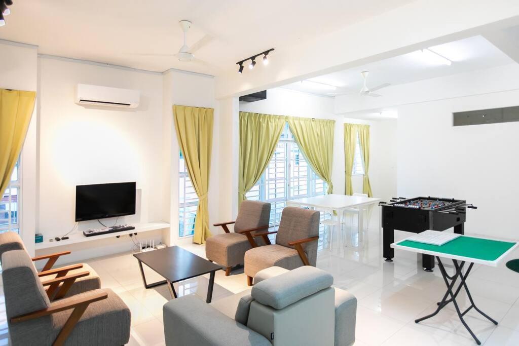 Penang Swimming Pool Bbq Ktv Holiday home *
